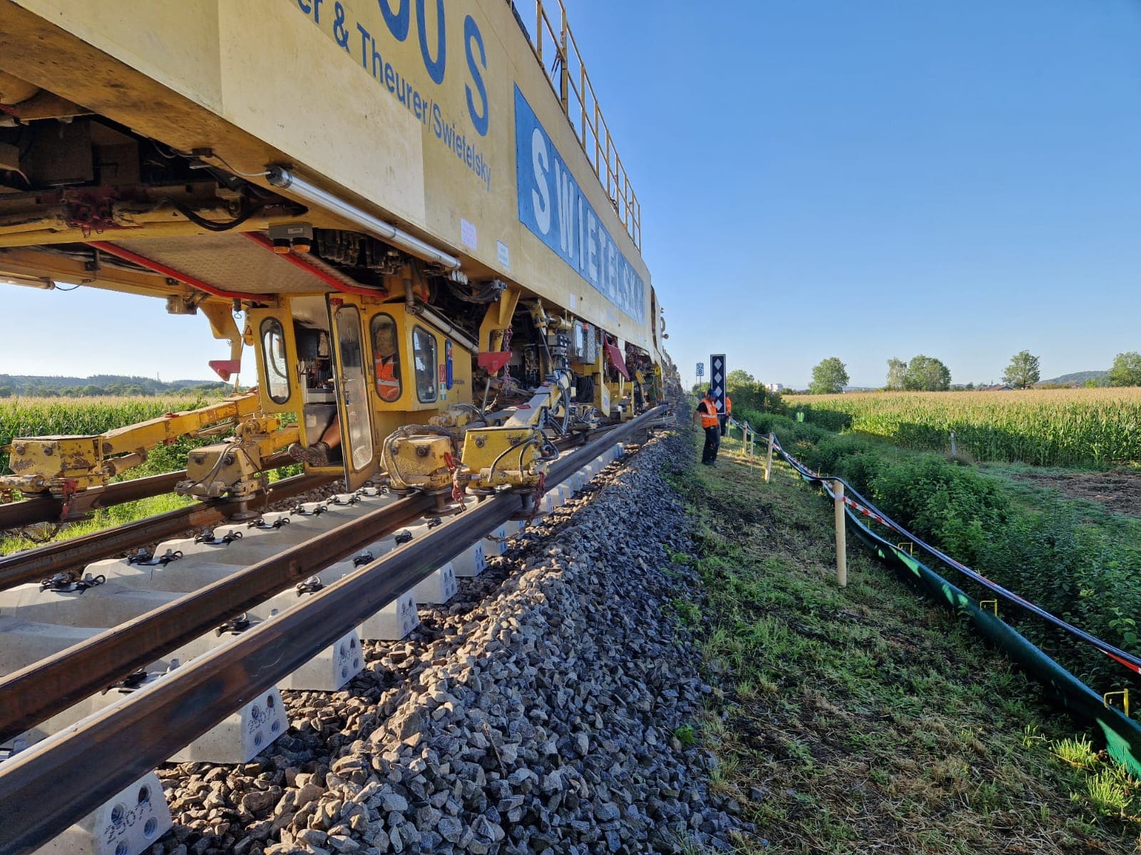 Professionelle Bauüberwachung im Bahnbereich - Gleisbauarbeiten und Infrastrukturprojekte in Deutschland
